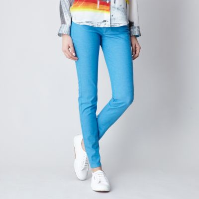 STRAIGHT LEG JEAN