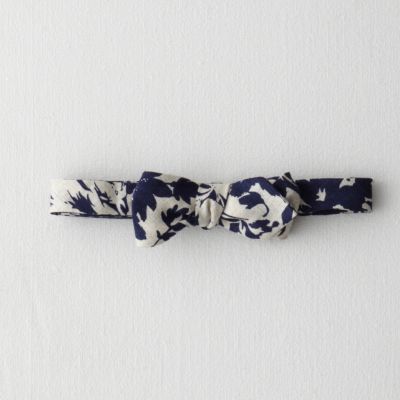 NAVY FLORAL PRINT BOWTIE