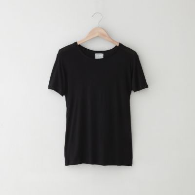 CLASSIC TEE