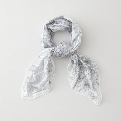 COLUMBUS SQUARE SCARF