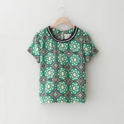 KNITTED COLLAR BATIK LACE TEE