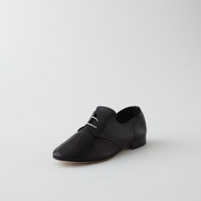Soft Lux Oxford Lace-Up