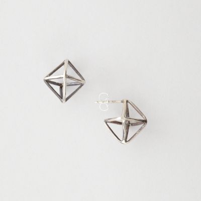 CAGE STUDS