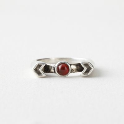 CHEVRON REVEAL RING