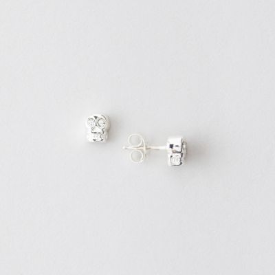 SKULL STUDS