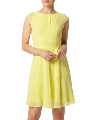 billie and blossom yellow dress