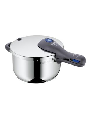 EAN 4000530564177 product image for WMF Perfect Plus 4.5L Pressure Cooker - SILVER | upcitemdb.com