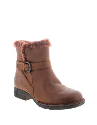the bay womens winter boots on sale