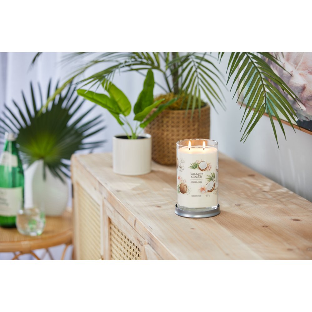 Coconut Beach Signature Large Tumbler Candle Yankee Candle, White, 9.9cm X 14.9cm , Fruity