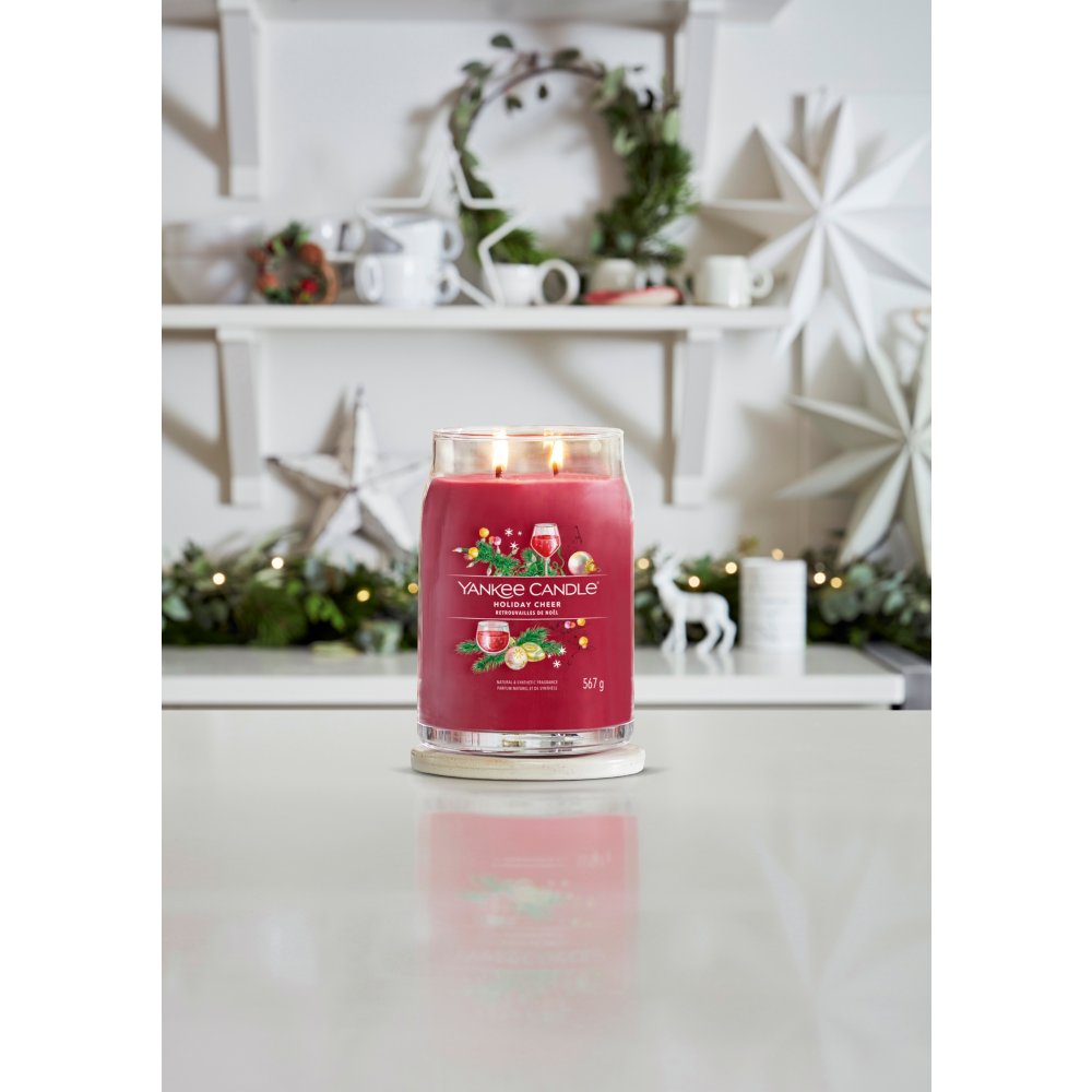 Holiday Cheer Signature Large Jar Candle Yankee Candle, Red, 9.3cm X 15.7cm , Fruity