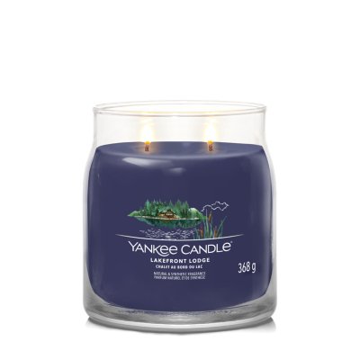 Lakefront Lodge Signature Medium Jar Candle Yankee Candle, Blue, 9.3cm X 11.4cm , Woody