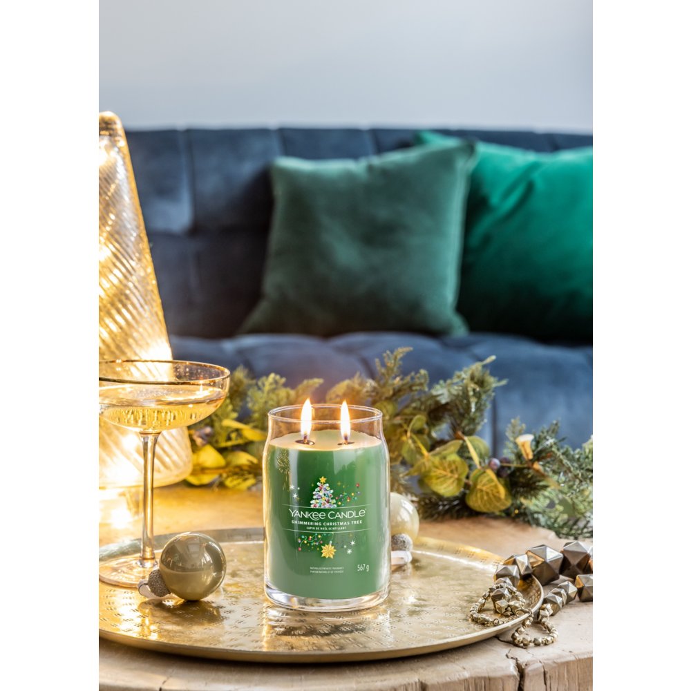 Shimmering Christmas Tree Signature Large Jar Candle Yankee Candle, Green, 9.3cm X 15.7cm , Woody