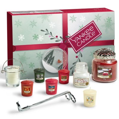 Yankee Candle Gift Set , With 8 Scented Candles, Votive Holder, Wick Trimmer And Illuma-Lid Candle Topper , 11-Piece Candle Set Yankee Candle