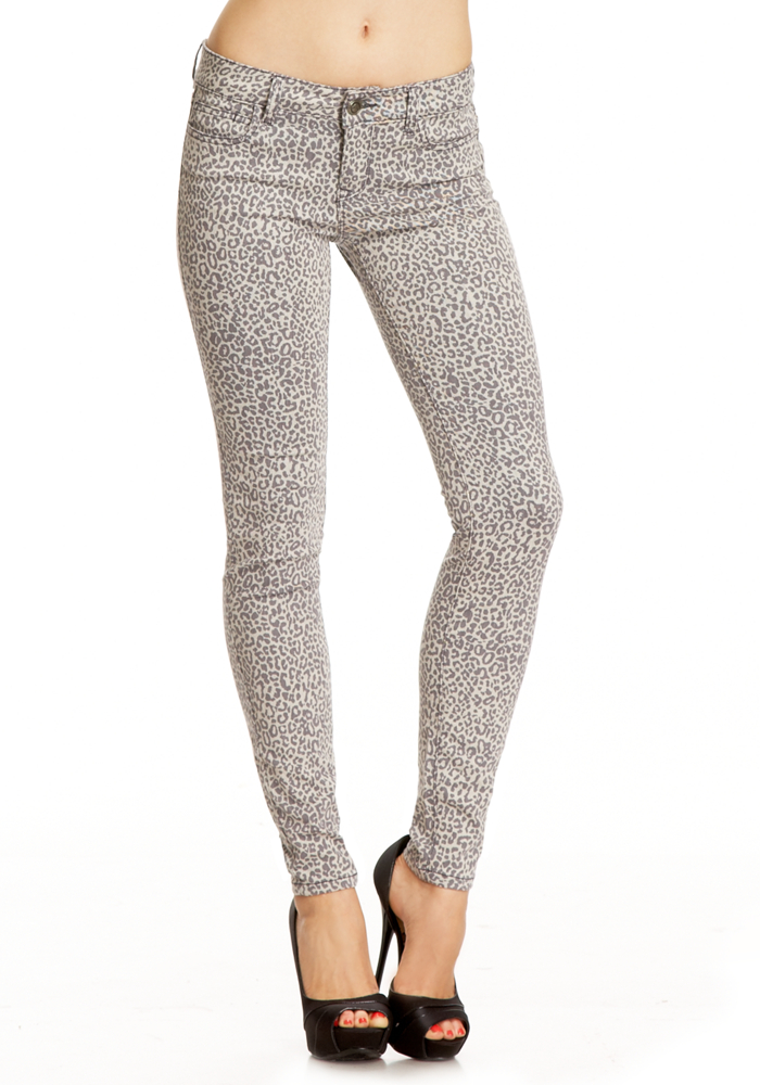 2b Grey Snow Leopard Skinny
