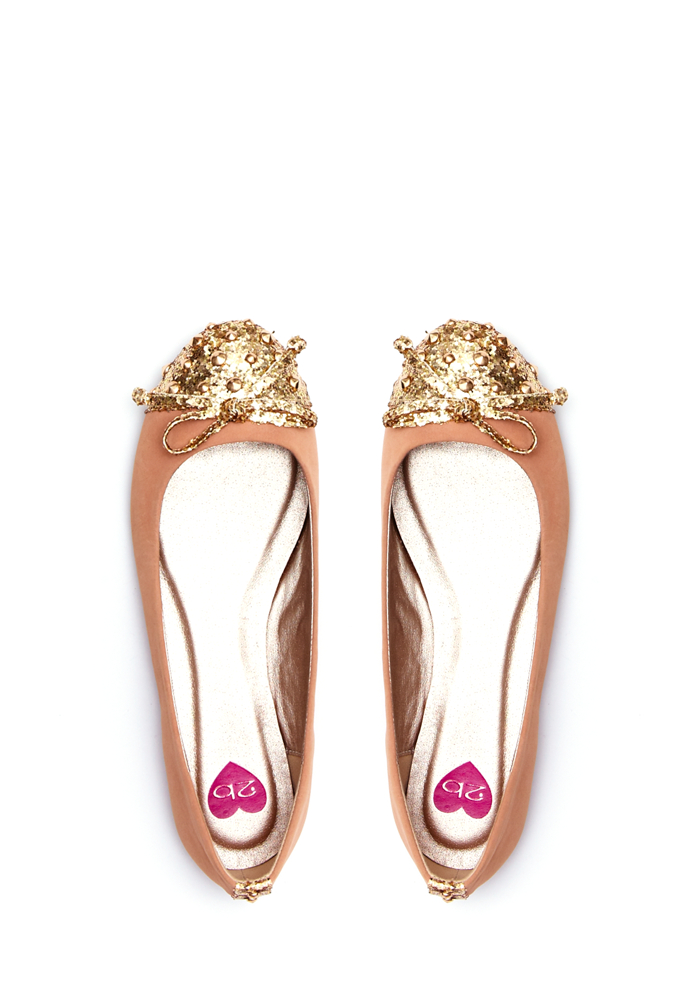 2b Kourtney Studded Toe Flat
