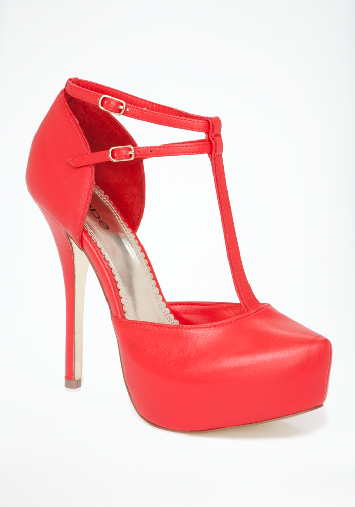 Bianca Pointy T-Strap Platform Pump