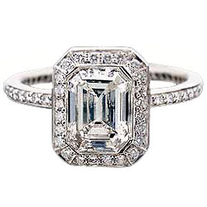 Ritani Endless Love Emerald Diamond Ring