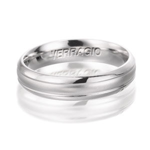 Lovely Verragio Designer Mens Wedding Band