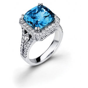 Gorgeous Simon G. Aquamarine and Diamond Ring