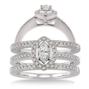 Diamond Engagement Ring and Wedding Band Set