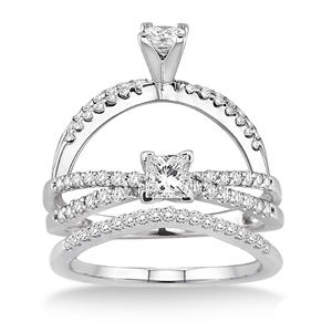 Alluring Diamond Engagement Ring and Band Set