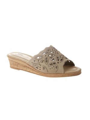 Estella' by Spring Step®