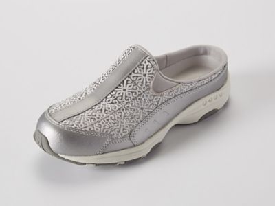 Dezarae by Soft Style®