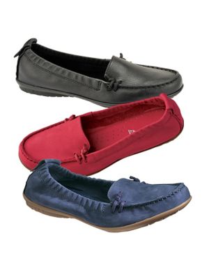 Flats & Loafers