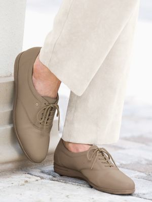 Classic Oxfords By Easy Spirit®