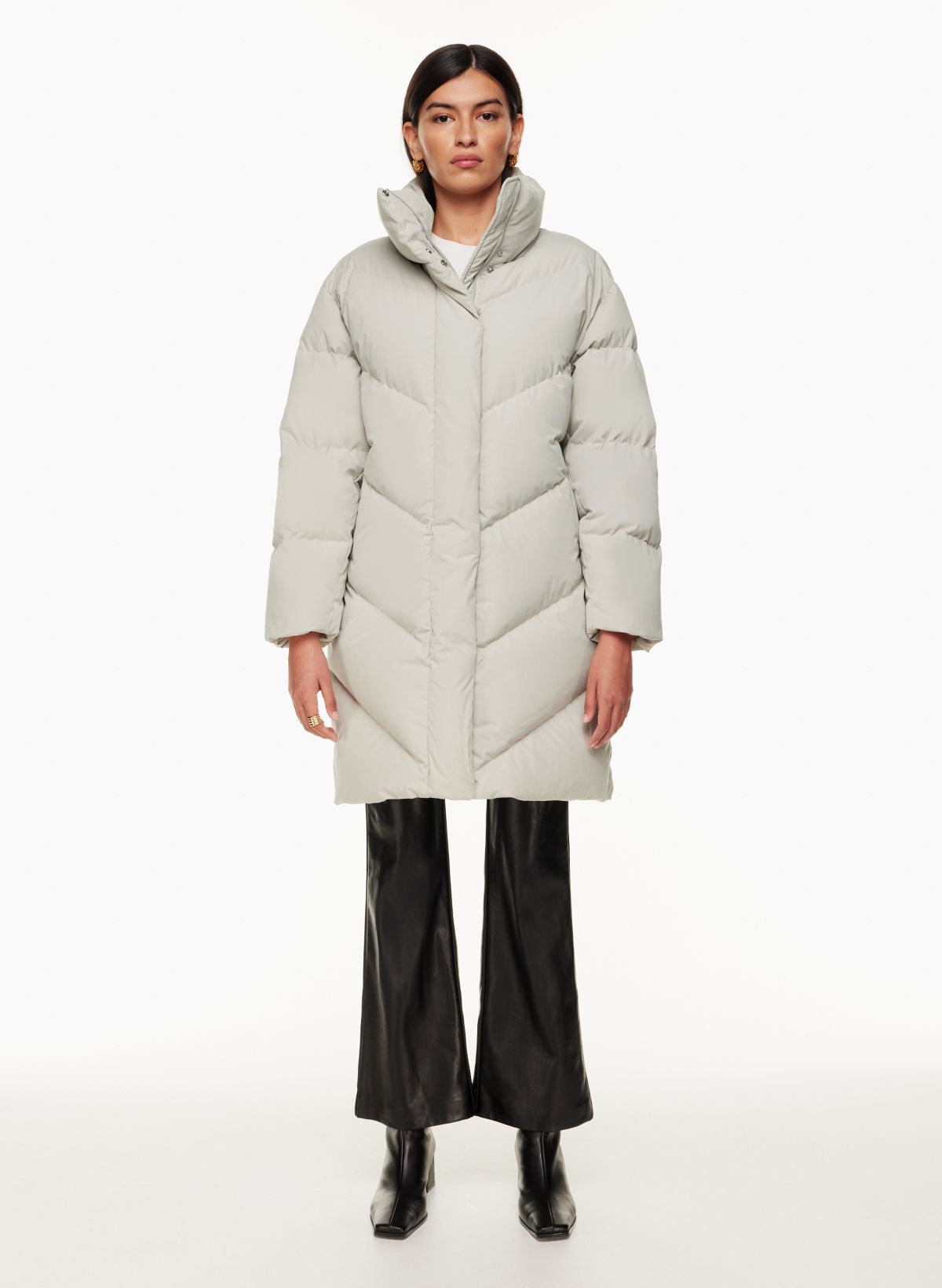 Wilfred THE CLOUD PUFF™ MID | Aritzia CA