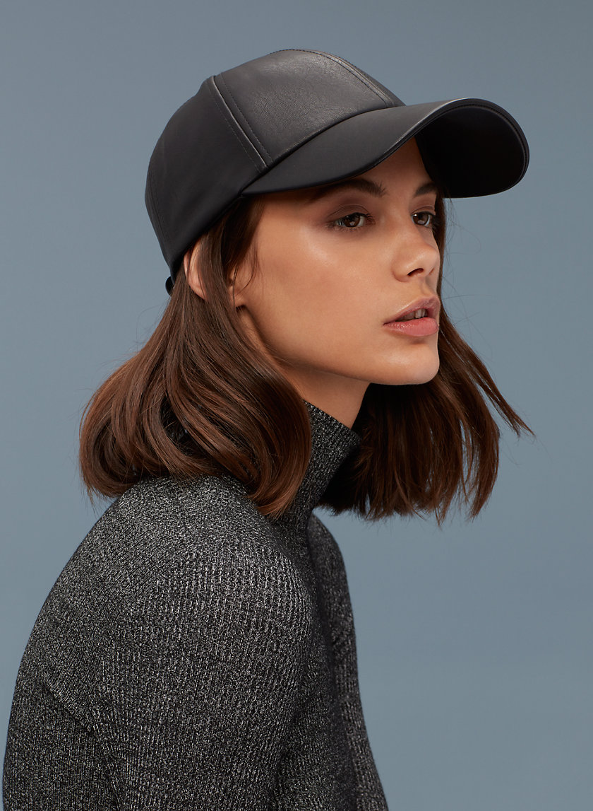 Wilfred Free EMESA HAT | Aritzia