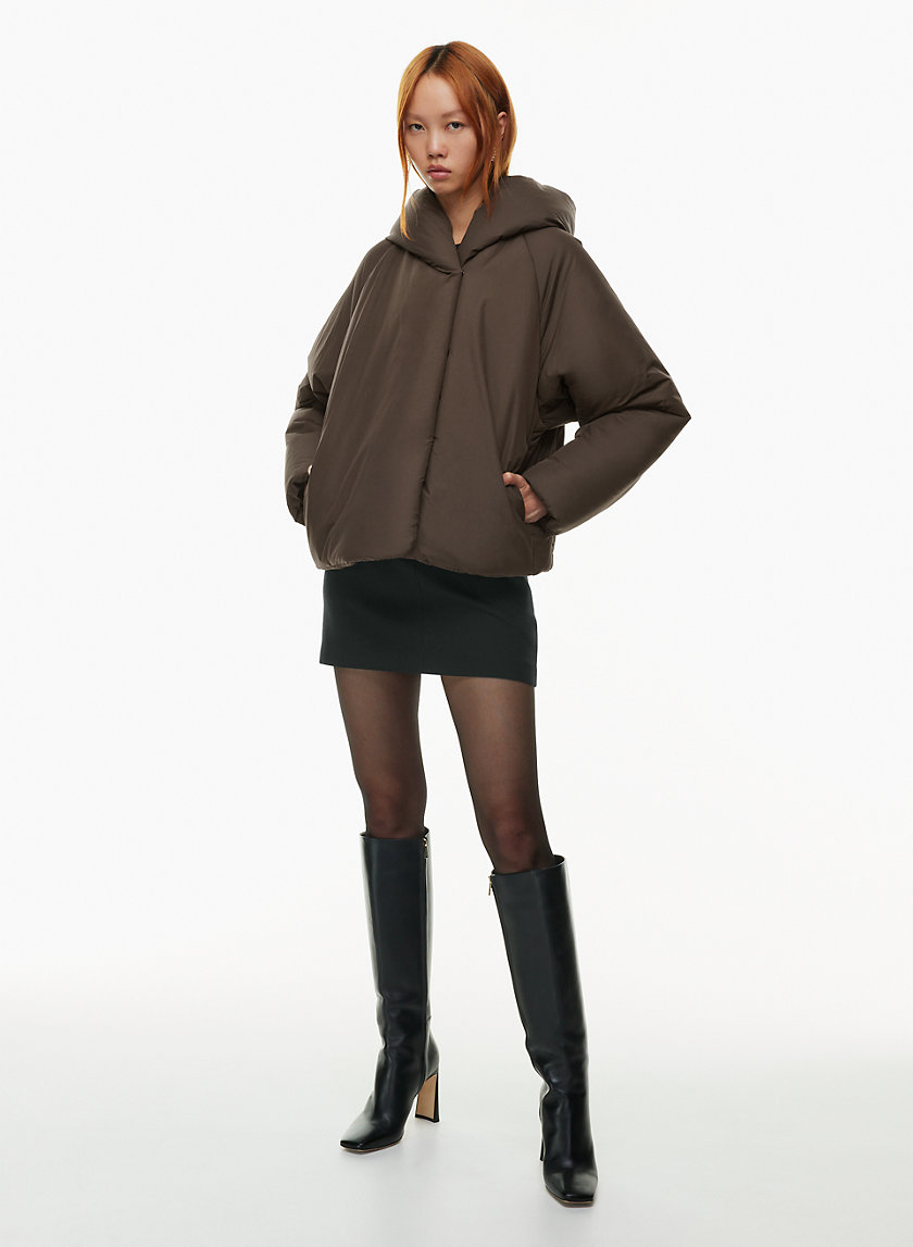 Babaton THE DUVET PUFFER SHORT | Aritzia INTL