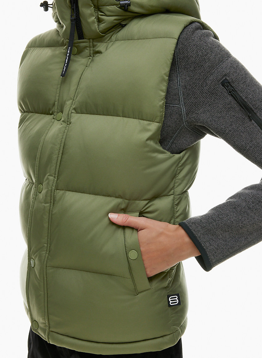 The Super Puff Women's The Super (Re)Puff Vest in Sage Green Size Small