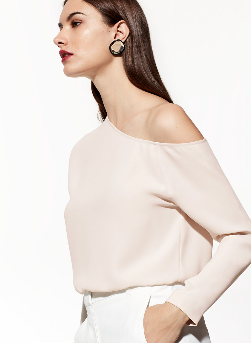 Babaton BURKE BLOUSE | Aritzia