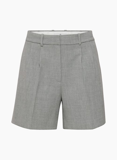 PLEATED MID-THIGH SHORT - Softly structured high-waisted pleated shorts