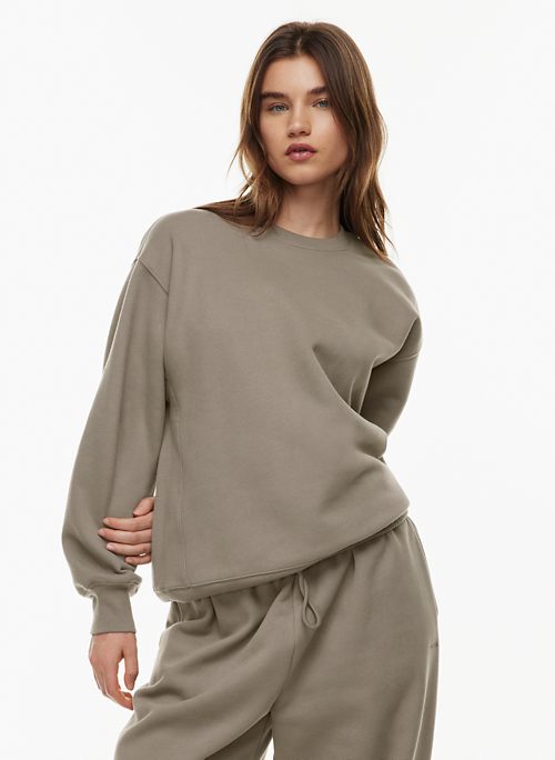 Sweatfleece COZY FLEECE PERFECT CREW SWEATSHIRT | Aritzia US