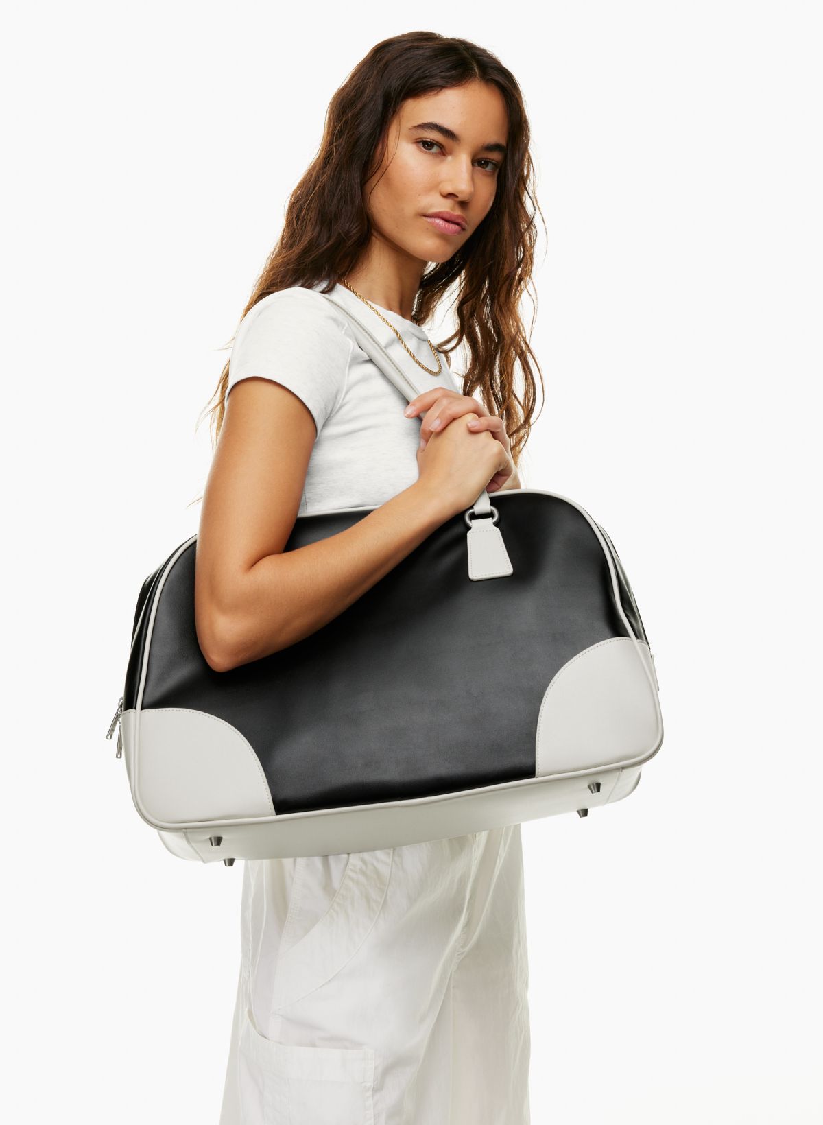 Tna THROWBACK BAG | Aritzia US