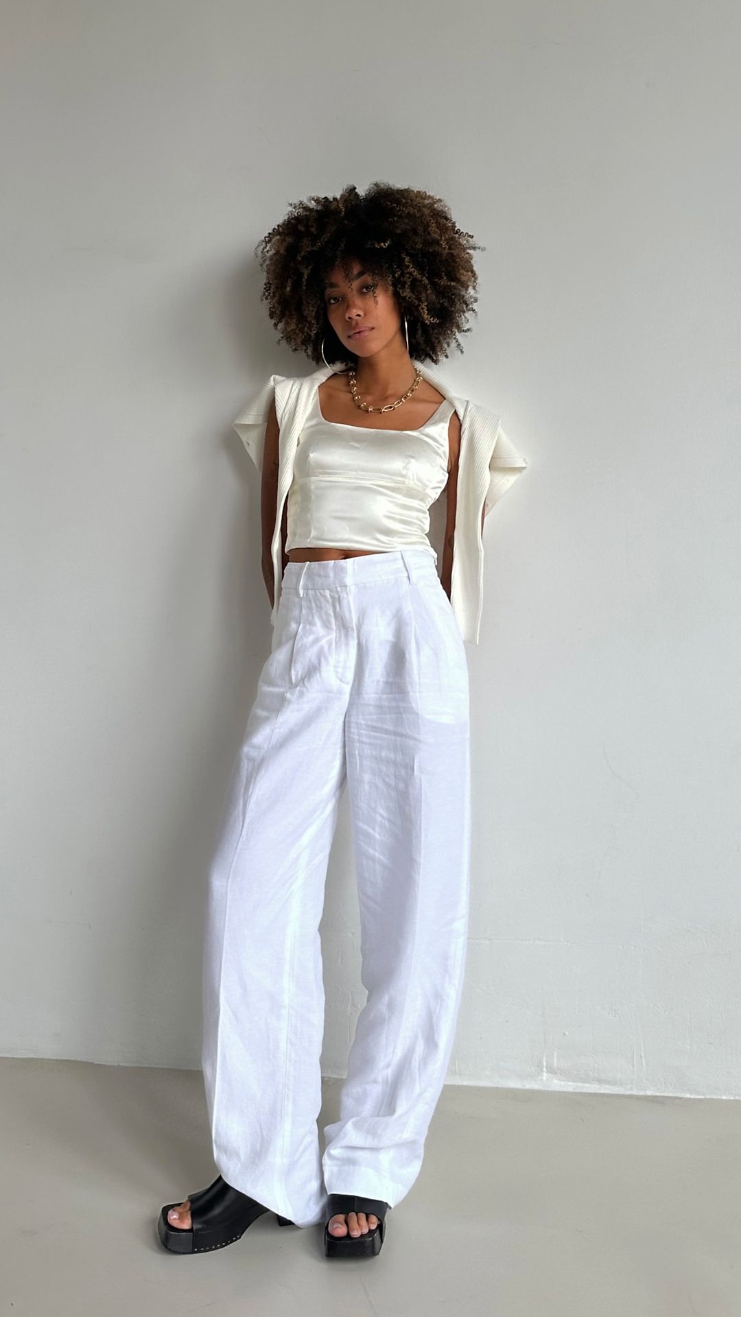 The Effortless Pant™ THE EFFORTLESS PANT™ LINEN CROPPED