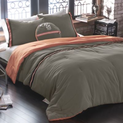 bed bath and beyond comforters queen