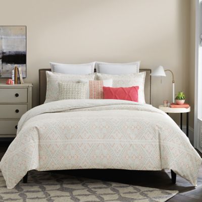 Real Simple® Lucia Reversible Duvet Cover in White/Coral 