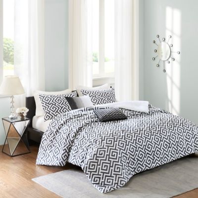 Madison Park Pure Dimitra King/California King Duvet Cover Set in Black
