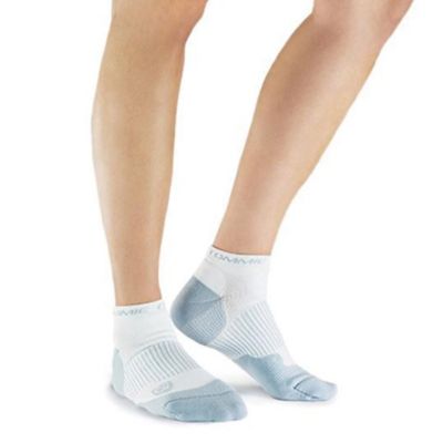 Womens performance compression athletic ankle socks