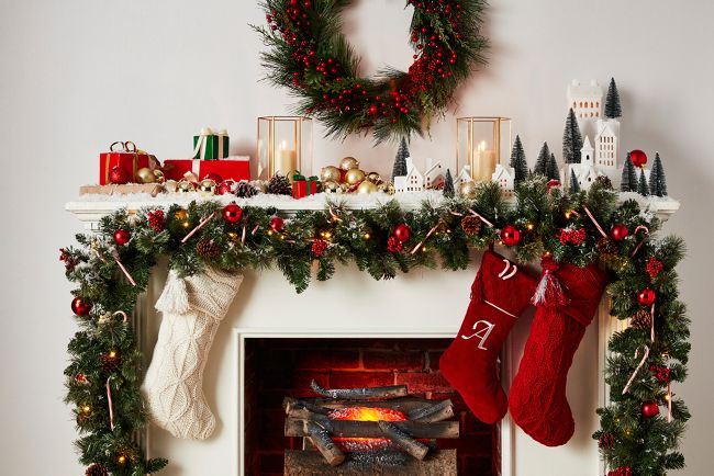40 Best Images Christmas Decorated Mantels - A Christmas Mantel A New Christmas Craft Christmas Mantel Decorations Diy Christmas Fireplace Christmas Fireplace Decor