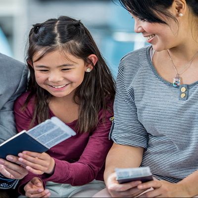 How to Survive Holiday Travel with Kids