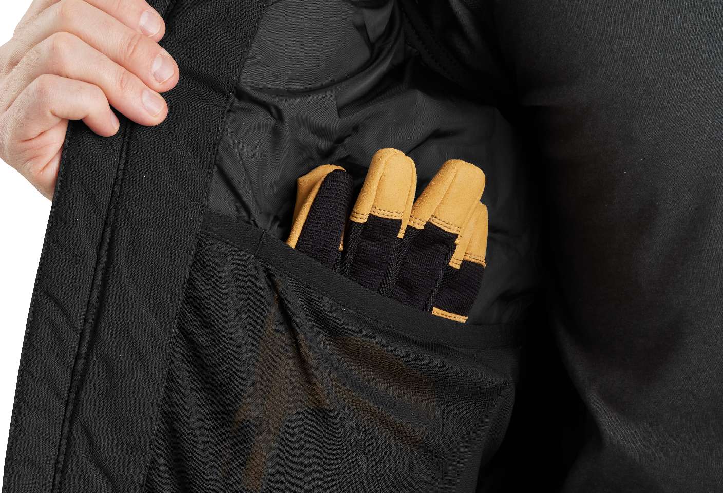 A large interior utility pocket give you extra storage space.