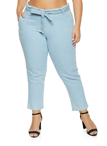 Plus Size Frayed Waist Jeans