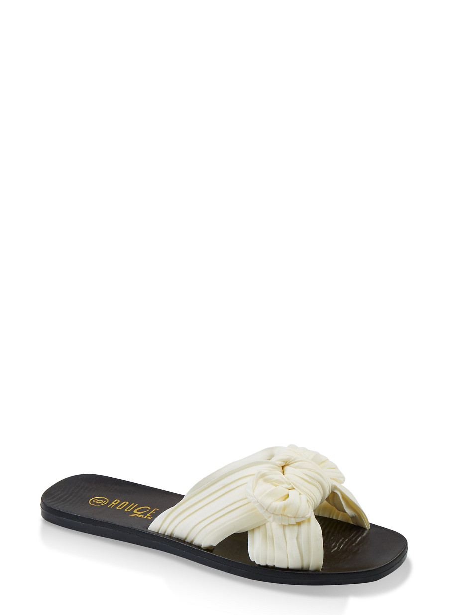 sandals with 2 bows