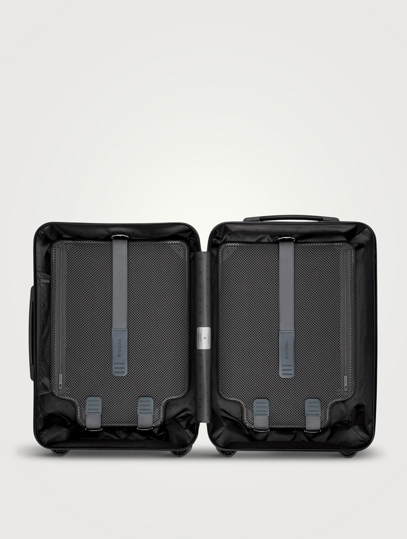 essential sleeve cabin rimowa