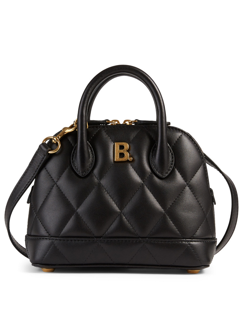 Paper shopping bags with handles image