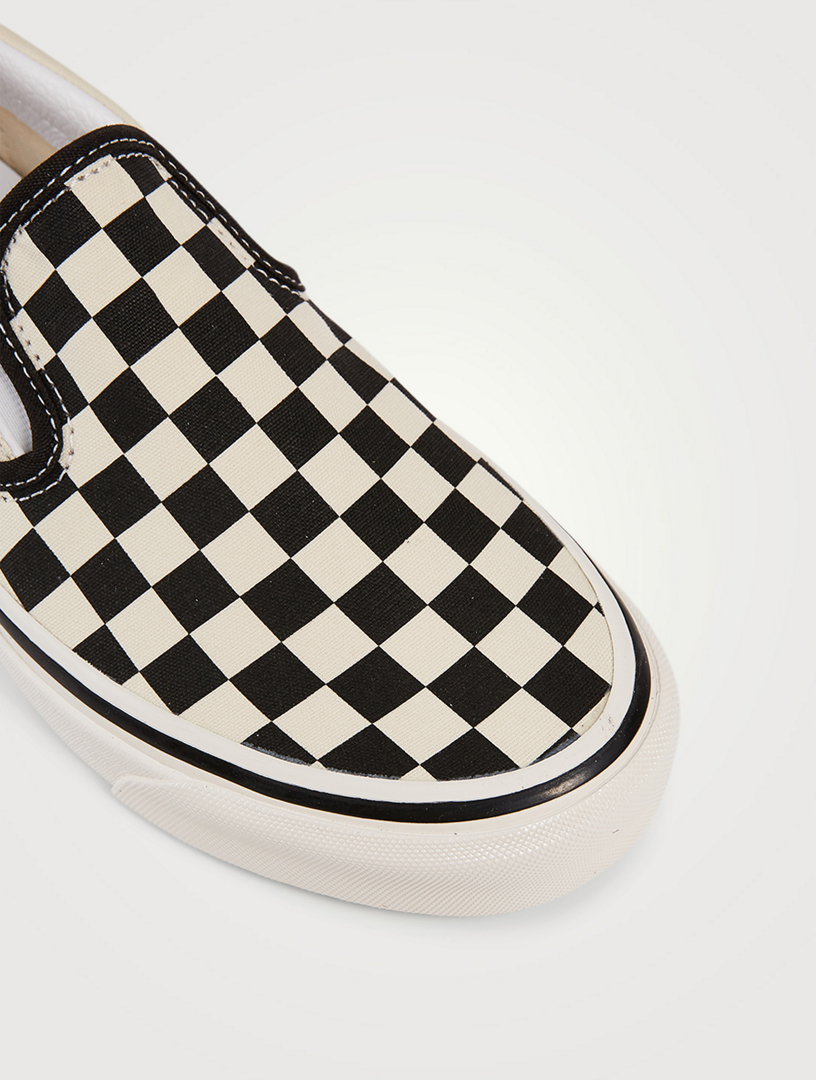 vans anaheim slip on black and white